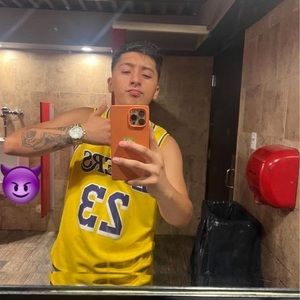 Meet your Posher, Luis